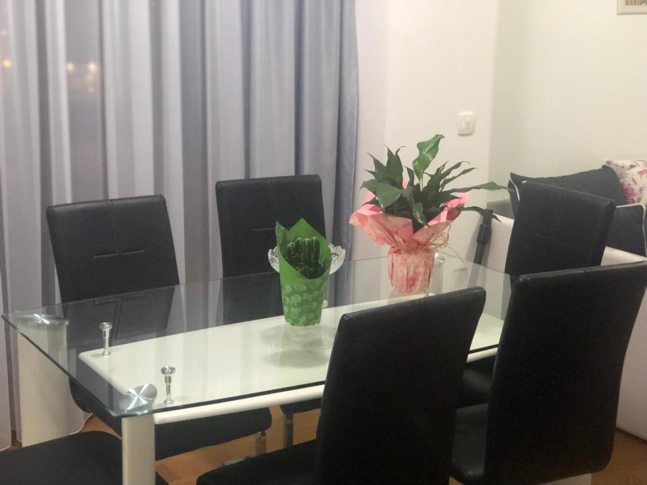Veselin Apartment Budva